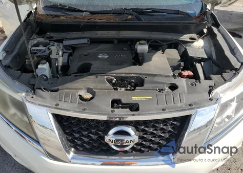 2015 Nissan Pathfinder S z USA, uszkodzony, nr VIN 5N1AR2MN9FC613510